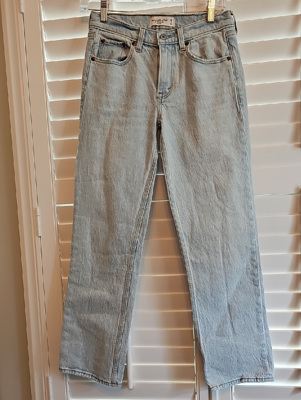 Abercrombie And Fitch Light Wash Women’s Jeans
